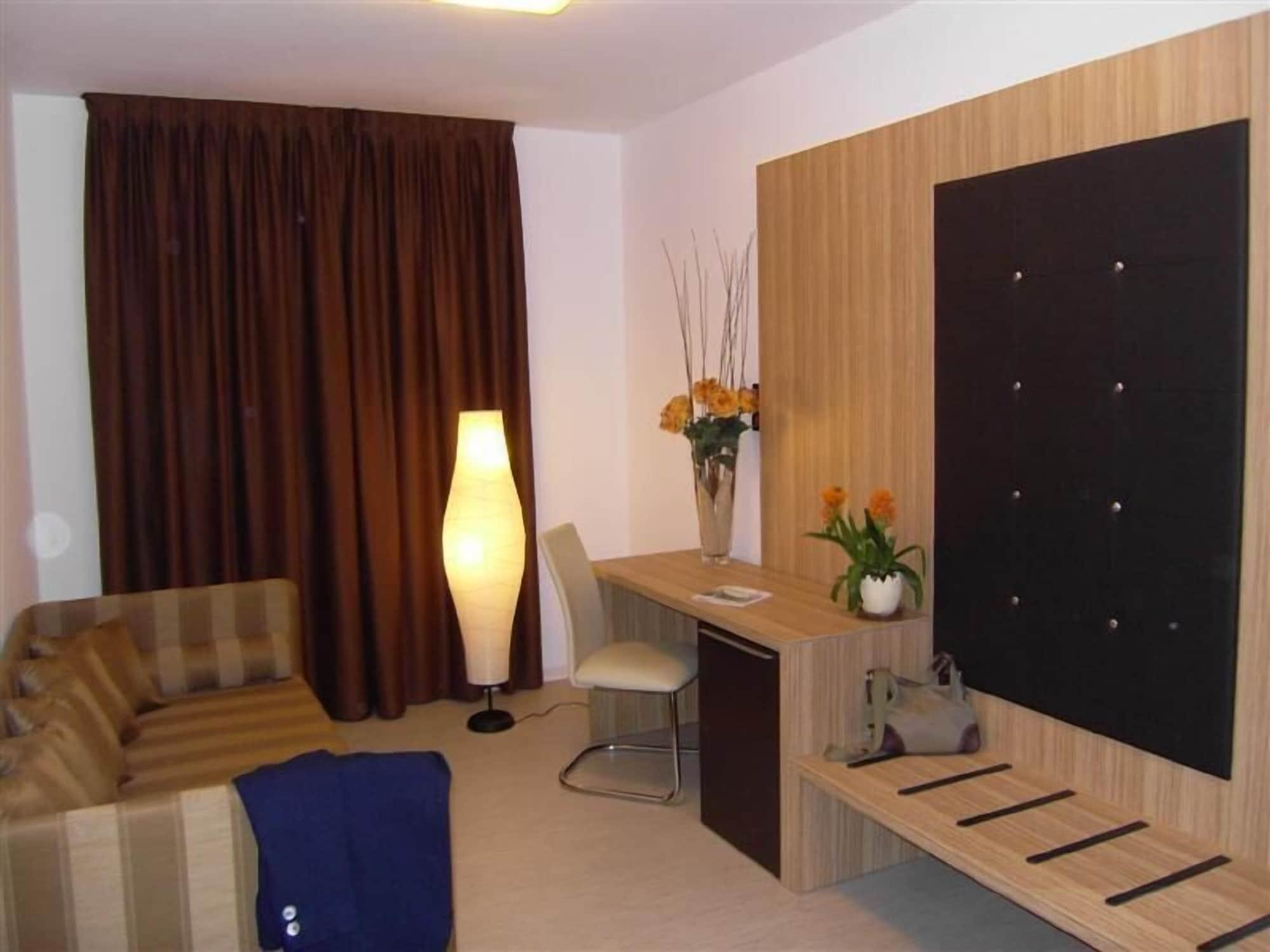 Hotel Ambra 3*